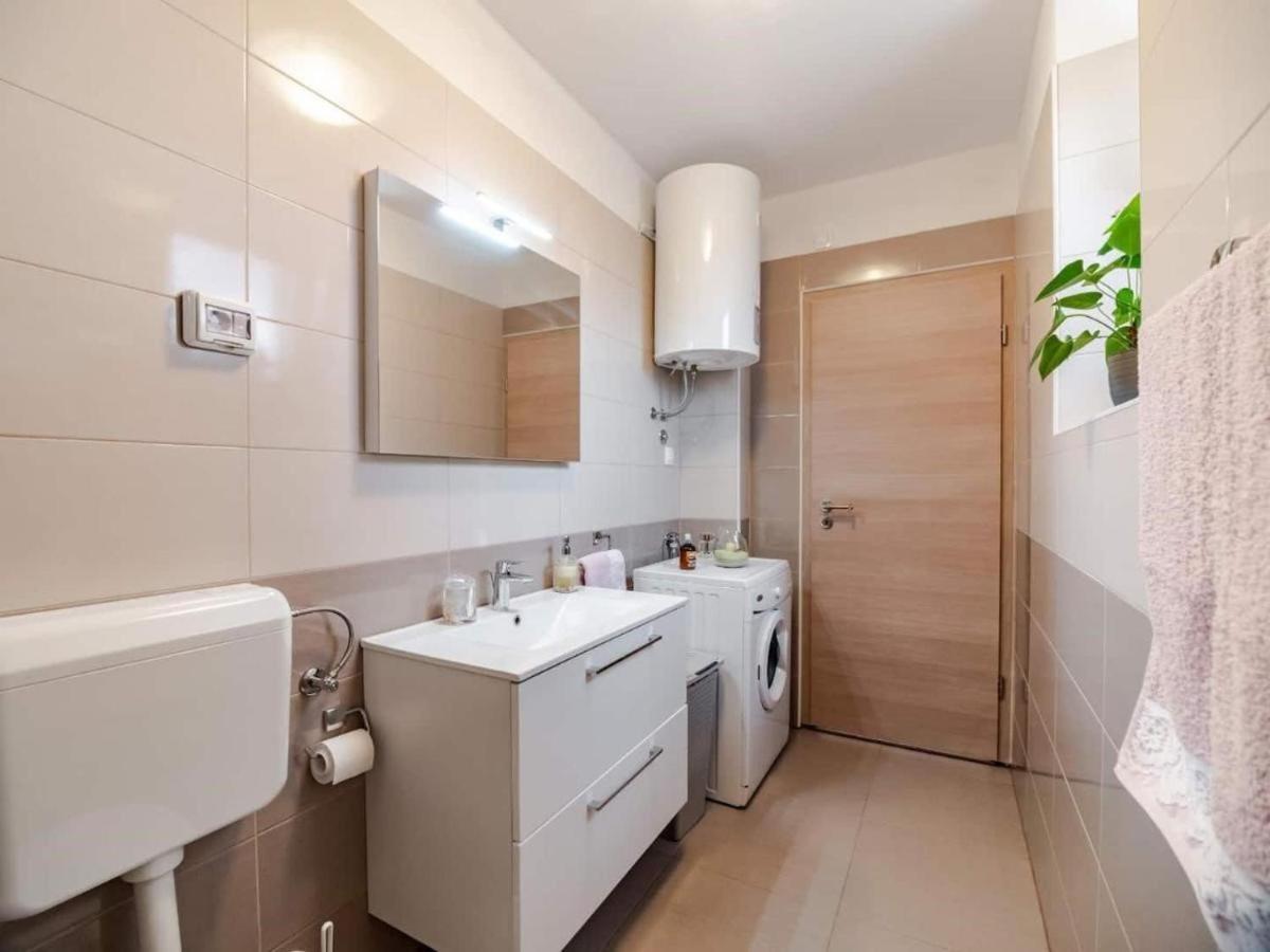 Appartement Stella à Medulin Extérieur photo