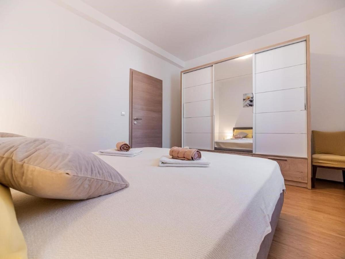 Appartement Stella à Medulin Extérieur photo